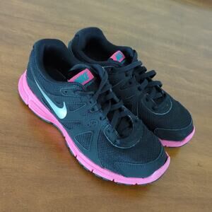 Nike Girls Revolution 2 Running Shoes Black/pink Mesh Lace size 4Y